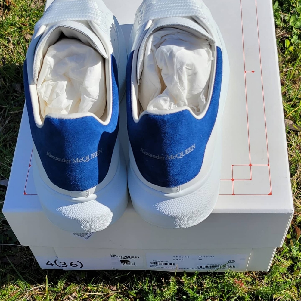 Alexander McQueen Sneakers - Picture 2 of 5